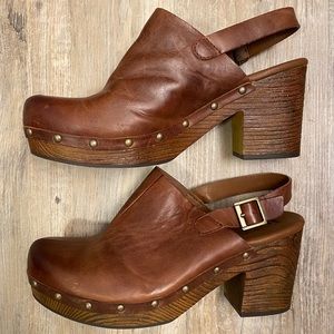 Korks clogs - worn once - Size 11